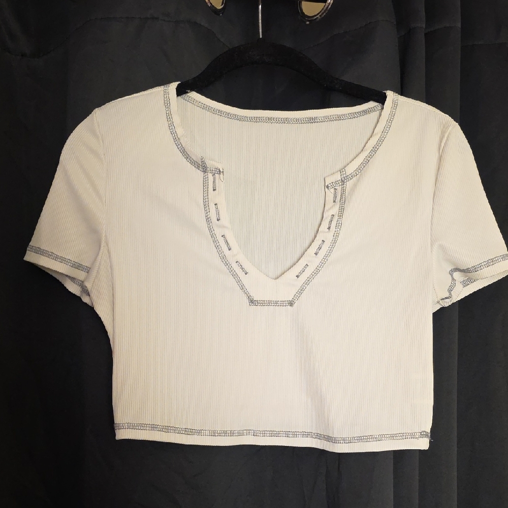 SHEIN White Short Sleeve Cutout Crop Tee